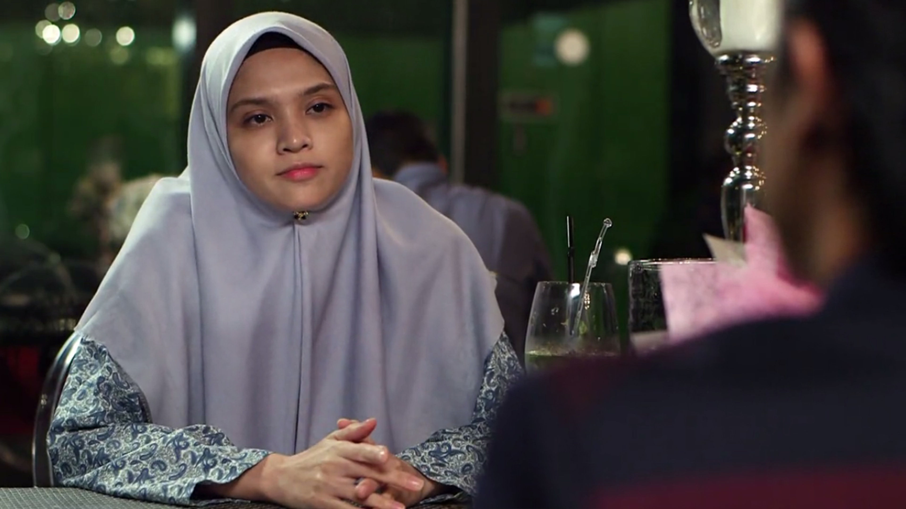 Perempuan Paling Bahagia