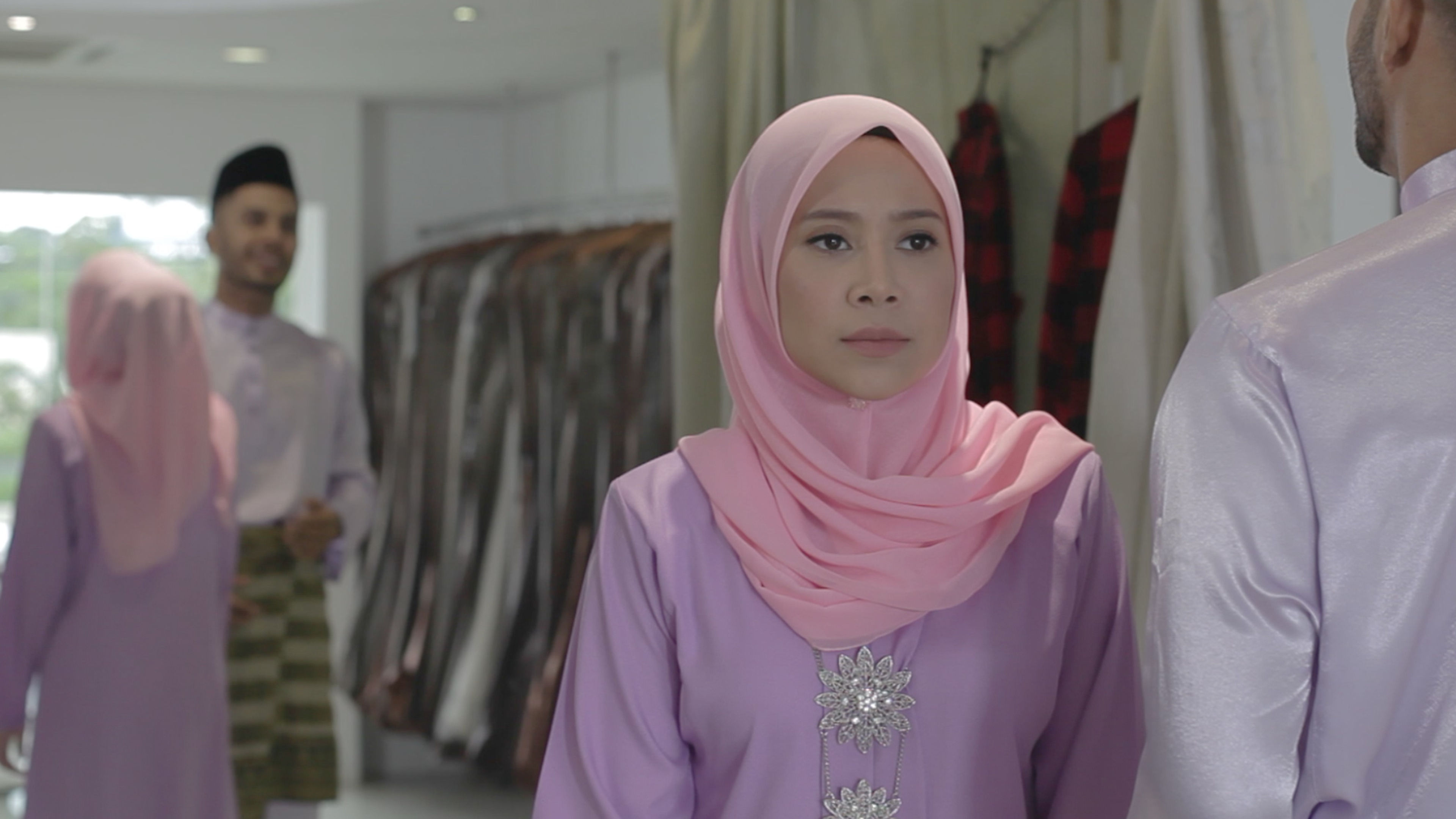 Cik Reen Encik Ngok Ngek