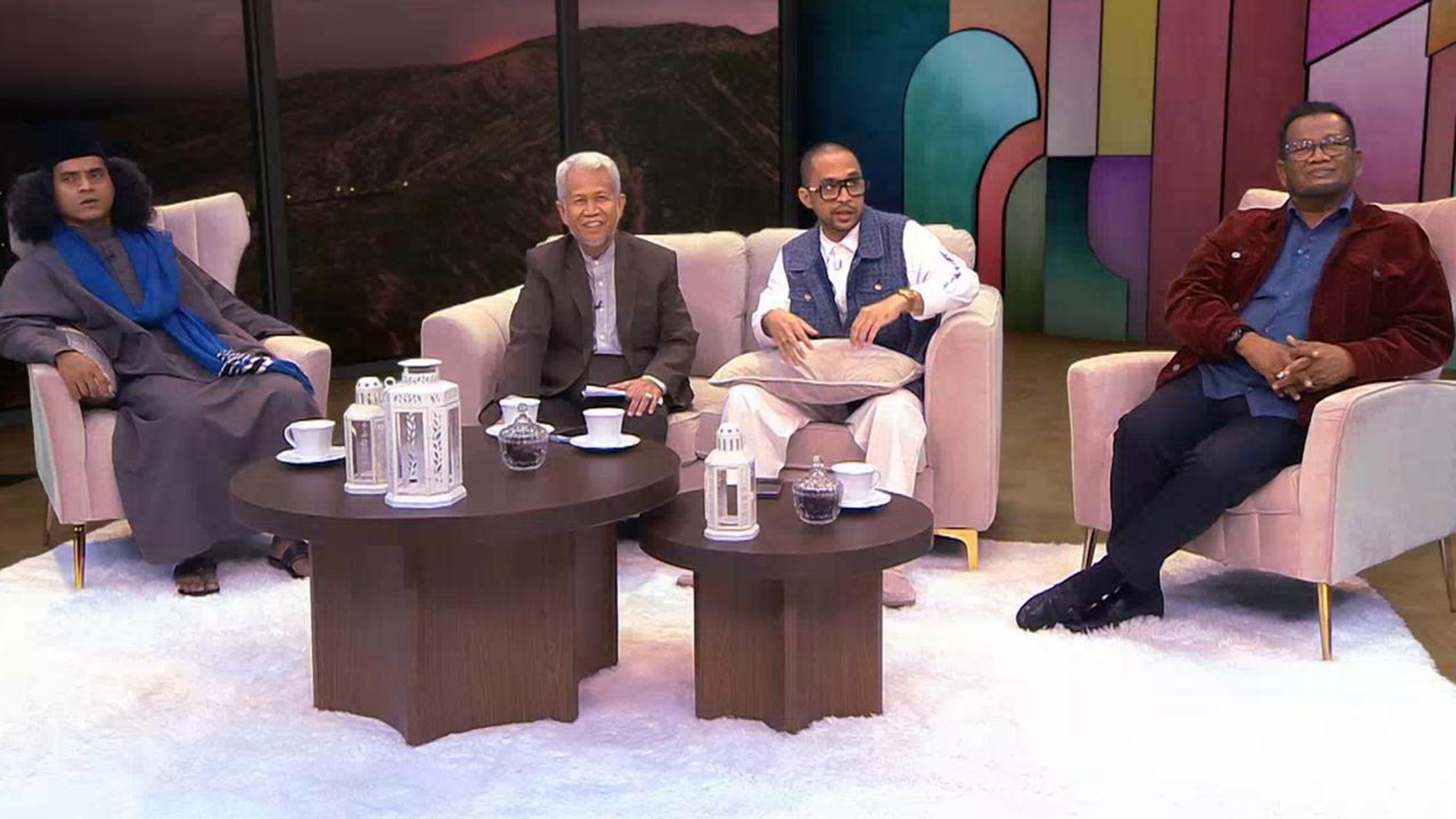 Kurma & Kopi: Sembang Ikat Tepi S2