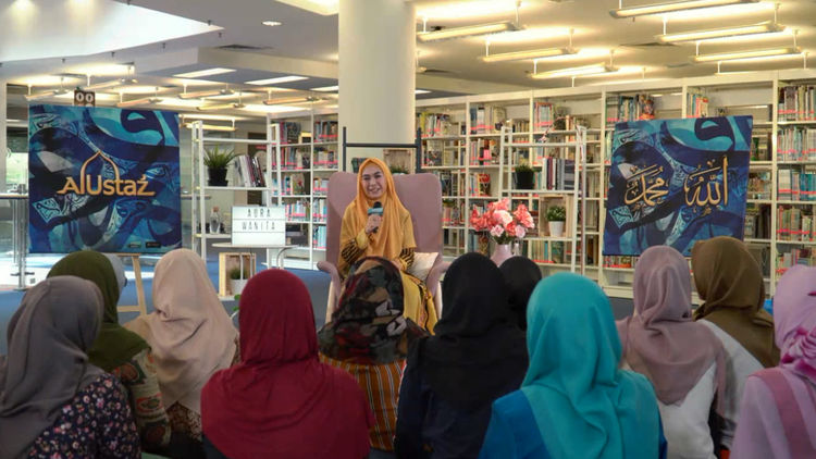 Aura Wanita