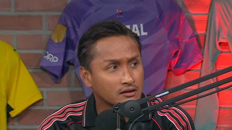 Bola Dulu Baru Kamu!