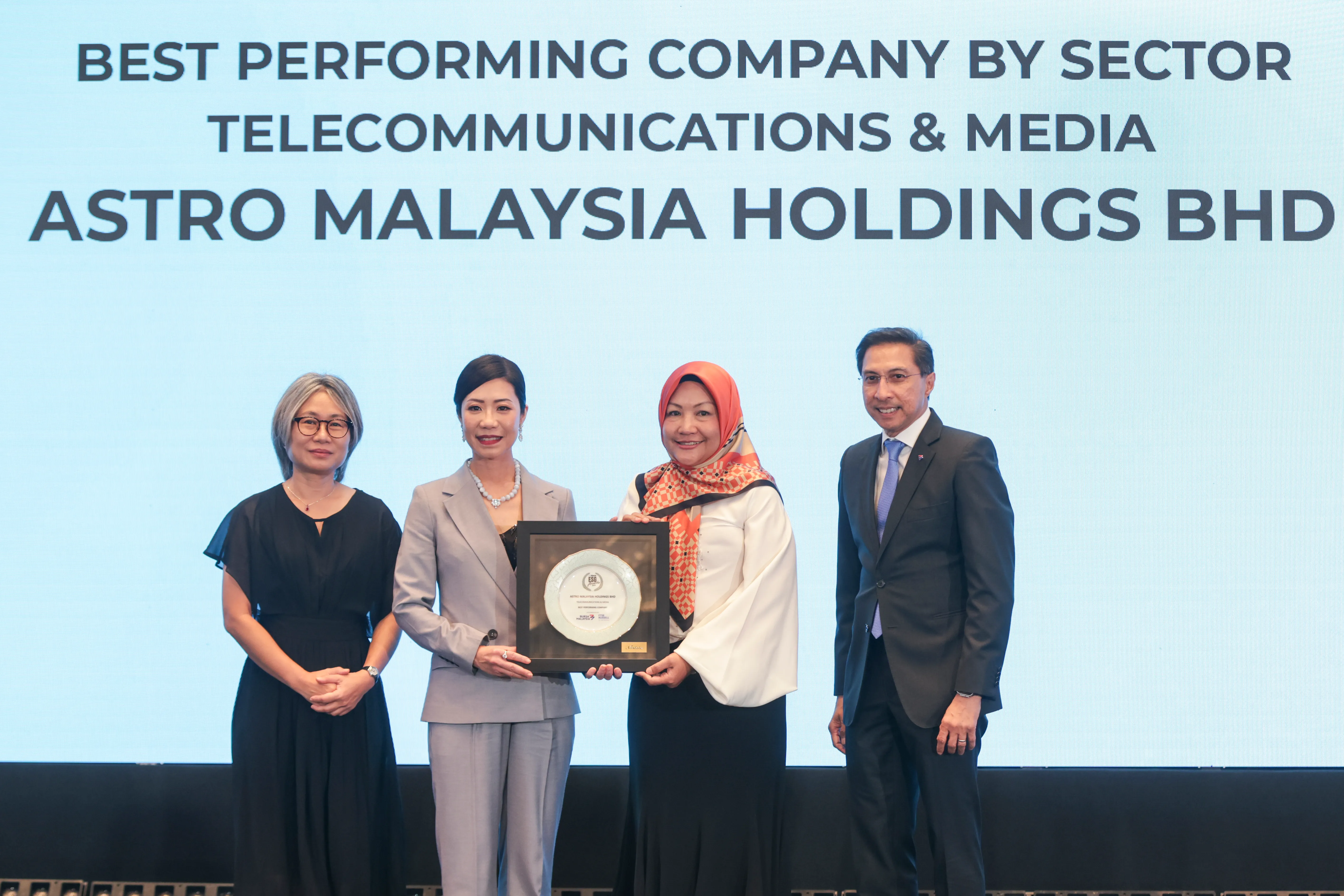 Laila Saat receving the award for Best Performing Company by Sector at the ESG Edge Awards 2026